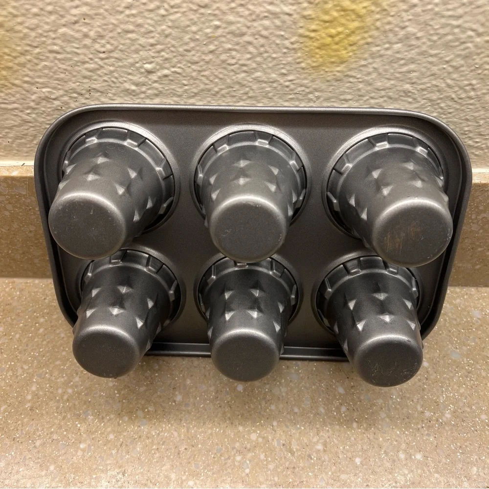 ⭐️ Ice Cream Cone Shaped Cupcake Pan